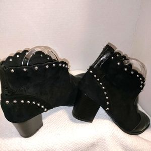 Women's Black Ankle Snakeskin Prints Studded Boots Sz 10.5/US 41/ EU